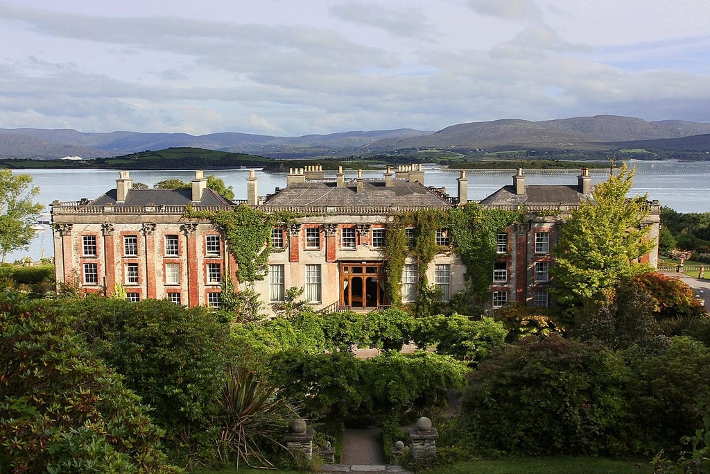 Bantry House. Image Source: Jörg Bittner Unna on Wikimedia Commons