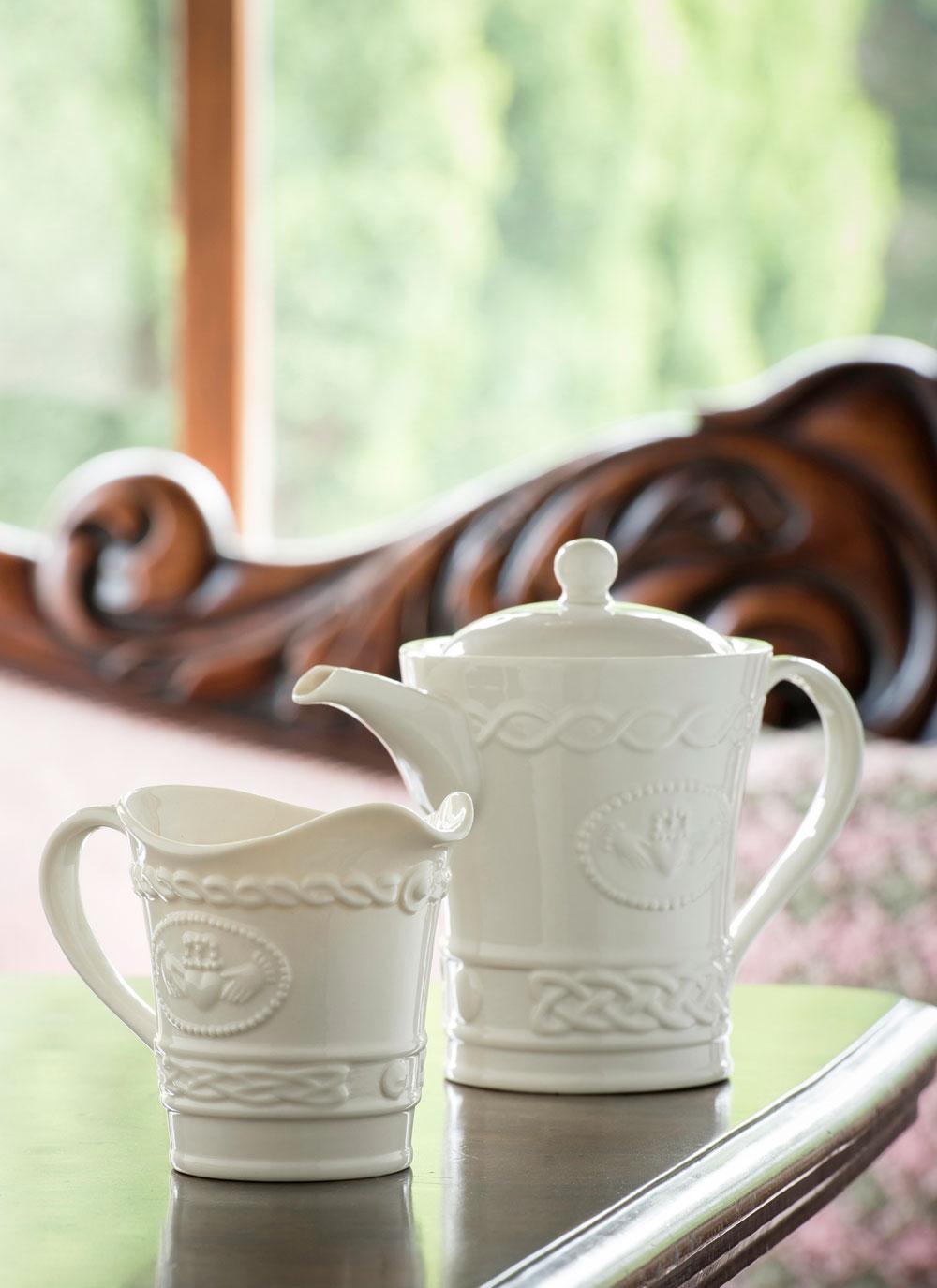 Belleek Claddagh Teapot